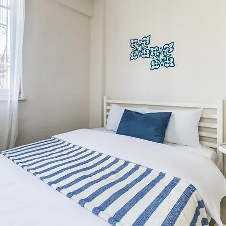Private Furnished Detached House In Uskudar بيت للعطل *